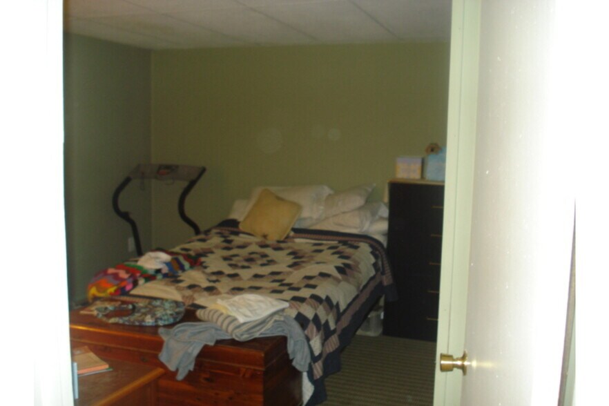 Building Photo - 117 Wilkes St