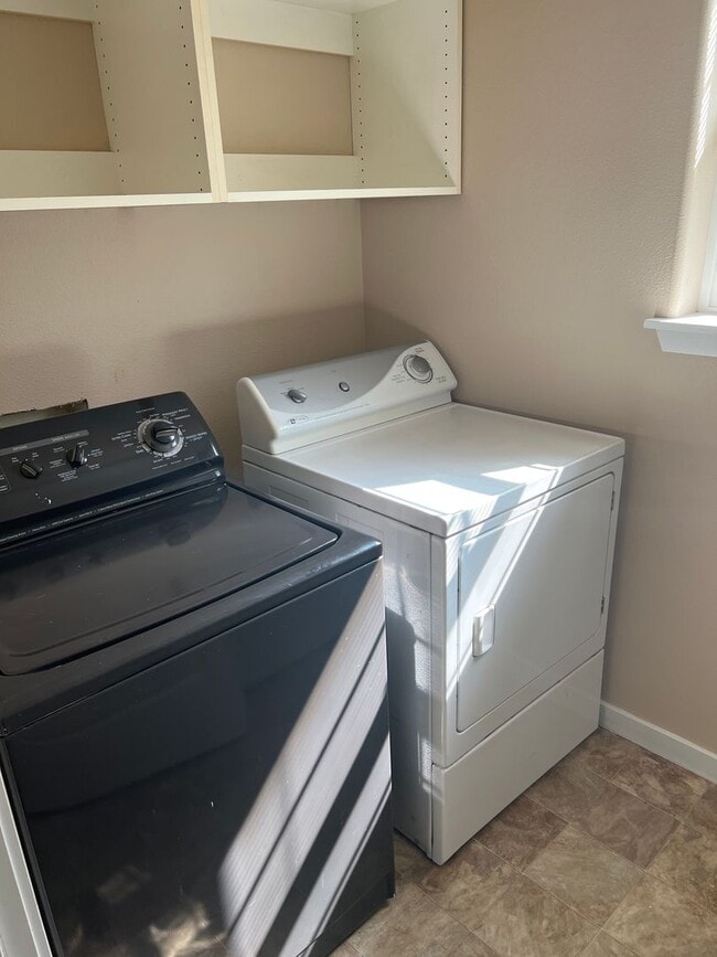 Building Photo - nov208