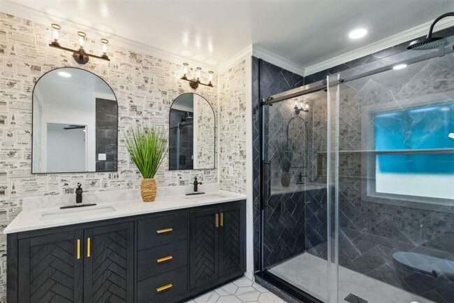 Building Photo - Fully Renovated Mid-Century Modern Home on Amelia Island – 3BR / 3BA