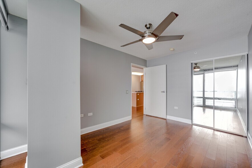 Building Photo - 9655 Woods Dr
