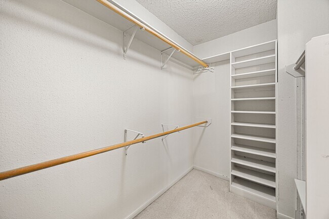 Building Photo - 15002 Havenridge Dr