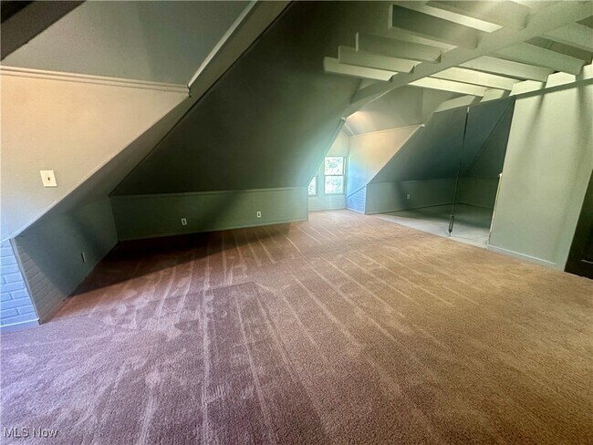 Building Photo - 678 Crosby St