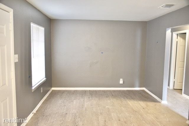 Building Photo - 3 br, 1 bath House - 6310 Brownleaf St