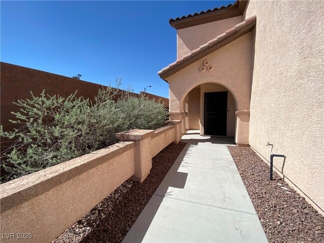 Building Photo - 10748 Khalua Ave