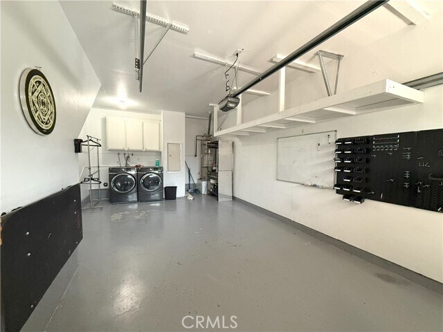 Building Photo - 25297 Tanoak Ln