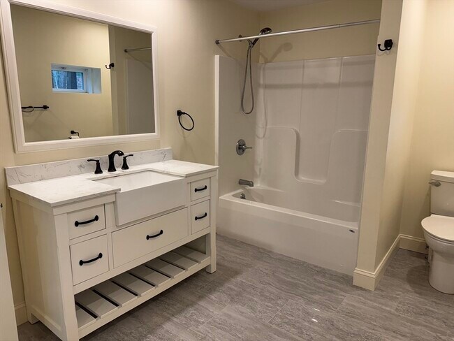 Building Photo - 147 Red Acre Rd