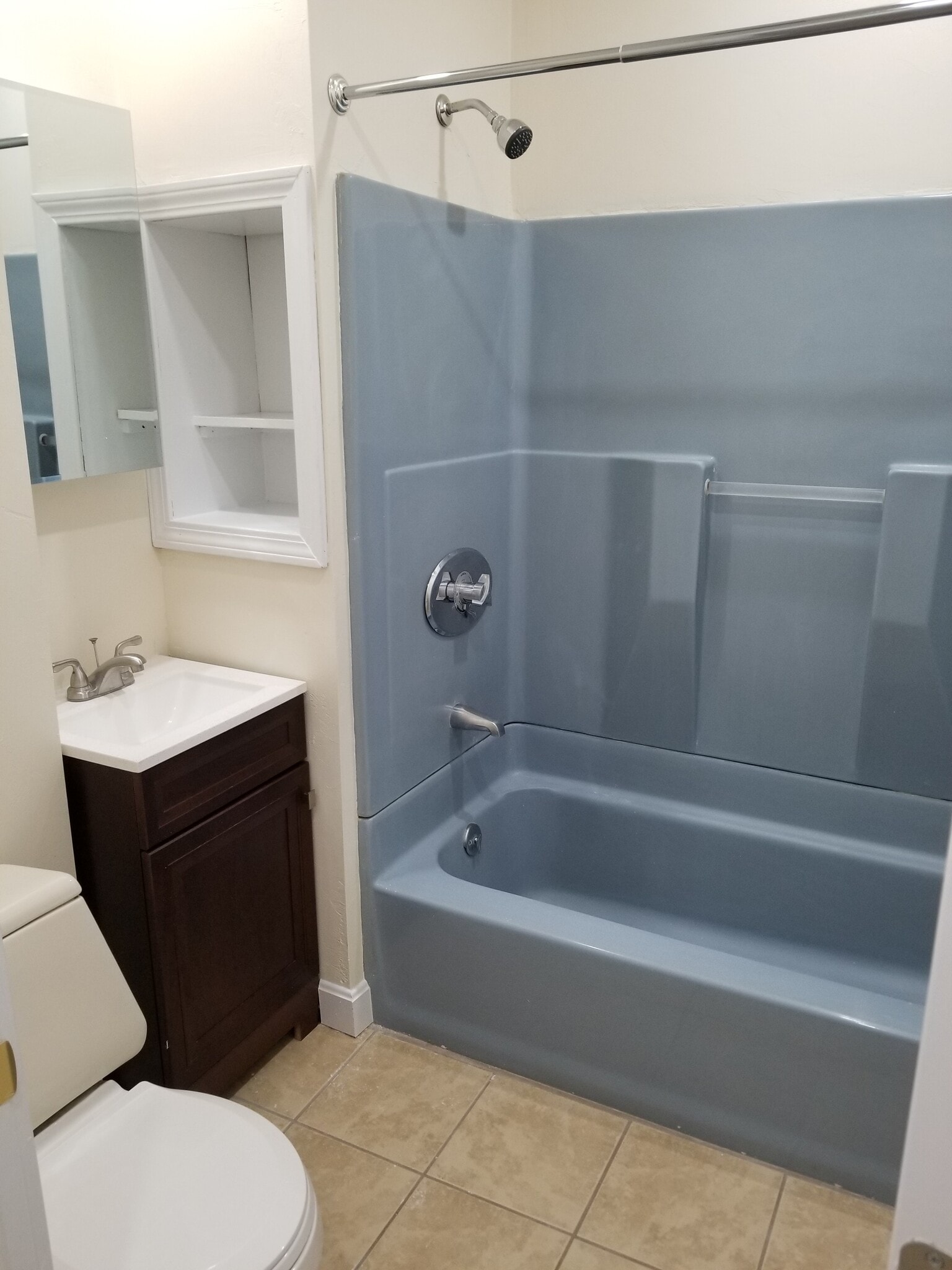 Bathroom - 30 Thorne St