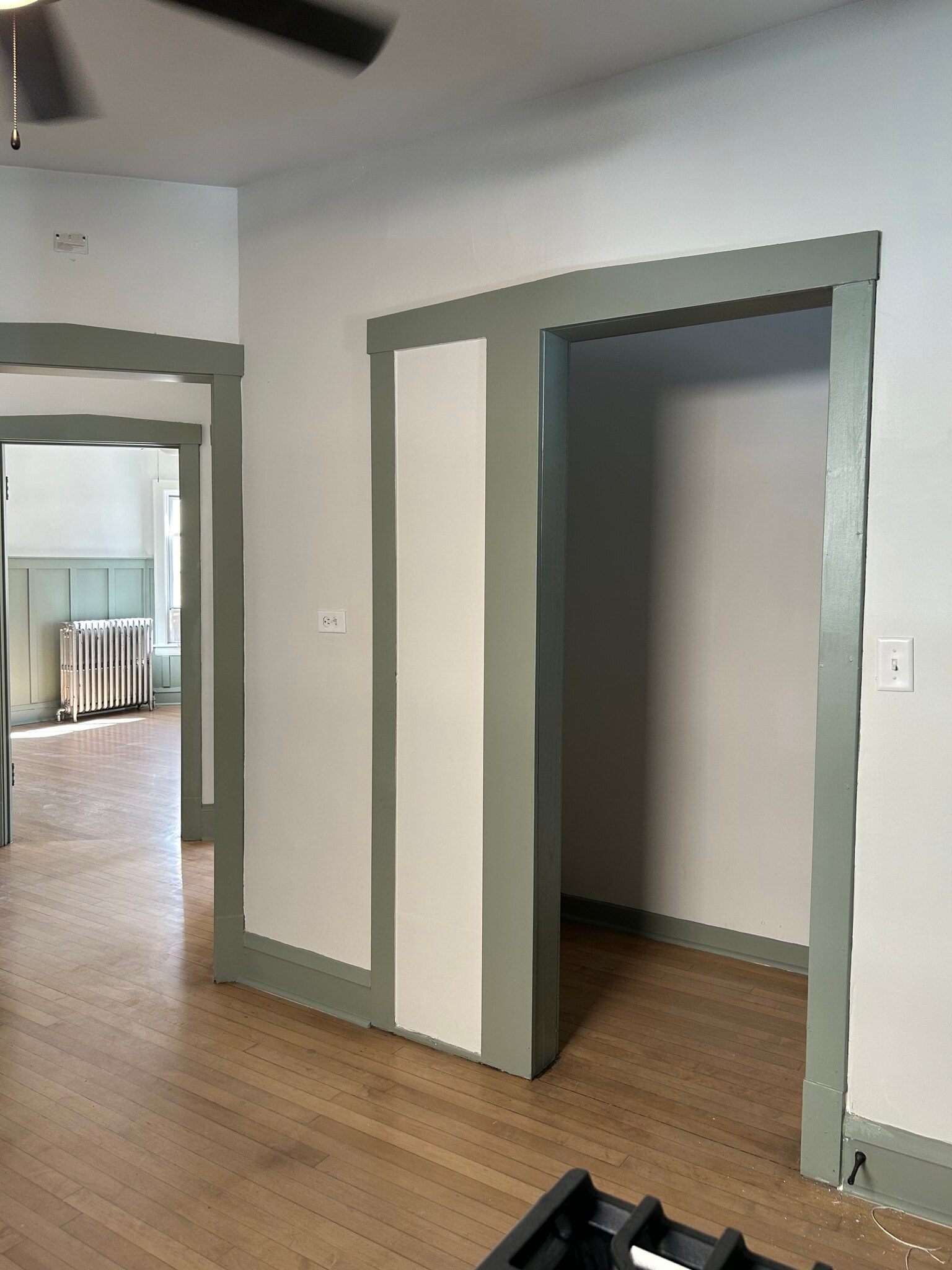 Building Photo - 4912 N Mason Ave