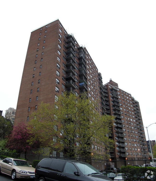 Fulton Tower 530540 E 169th St Bronx NY 10456 Apartment Finder