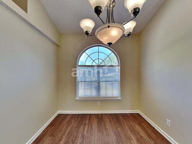 Building Photo - 3251 Sexton Drive