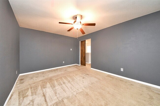 Building Photo - 2662 Magnolia Fair Way