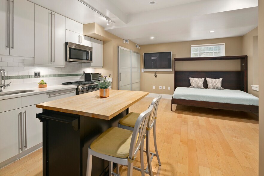 Building Photo - 2818 Connecticut Ave NW