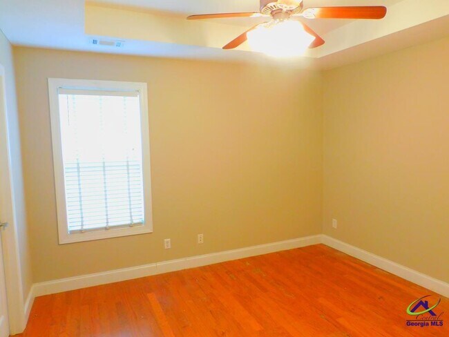 Building Photo - 101 Tignor Ct