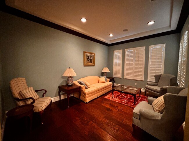 Building Photo - STUNNING STONEBROOK ESTATES HOME