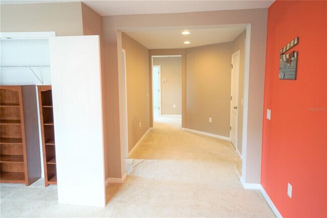 Building Photo - 32125 Garden Alcove Loop