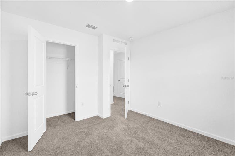 Building Photo - 5942 Chestnut Grv Pl