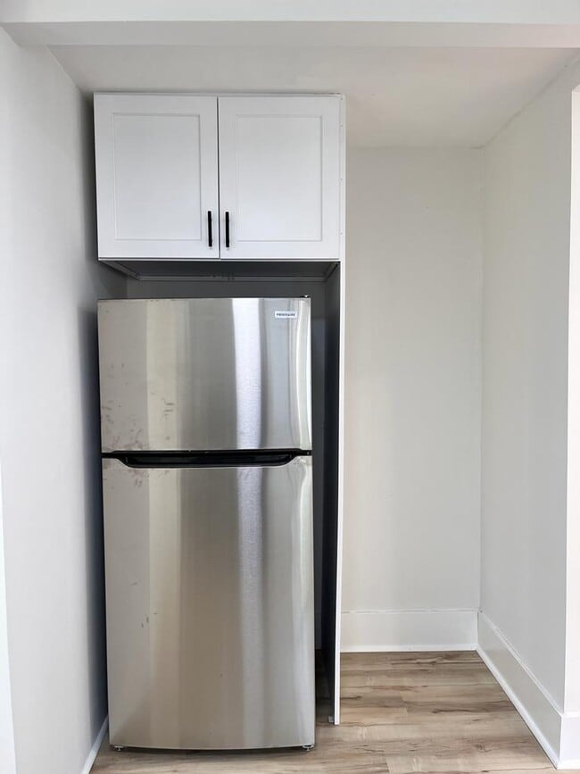 Building Photo - 2436 Echo Park Ave