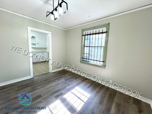 Building Photo - Lovely 2 bedroom / 1 bathroom home now ava...