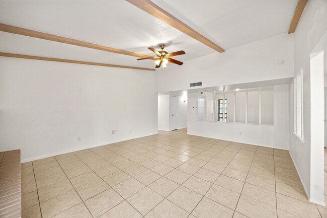 Building Photo - 16610 Carbridge Dr