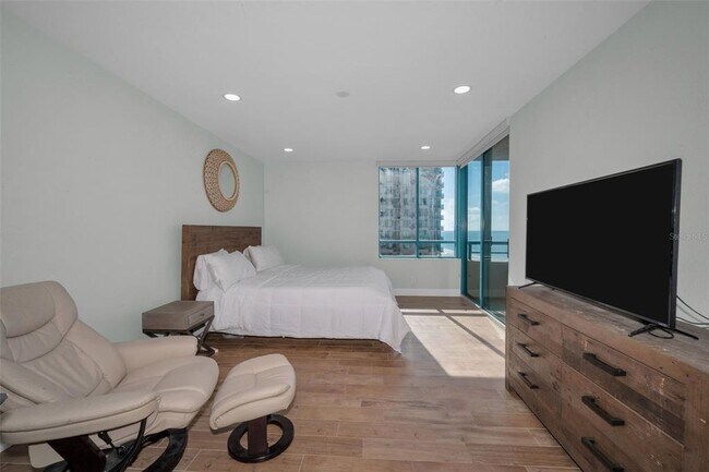 Building Photo - 1520 Gulf Blvd