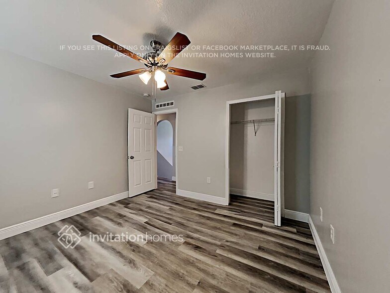 Building Photo - 16591 Corner Lake Dr