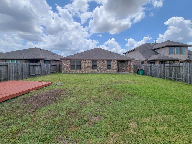 Building Photo - 29614 Breakwater Dr