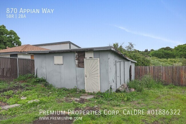 Building Photo - 870 Appian Way