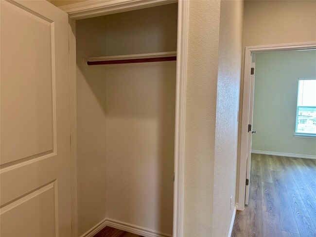 Building Photo - 515 War Admiral Dr