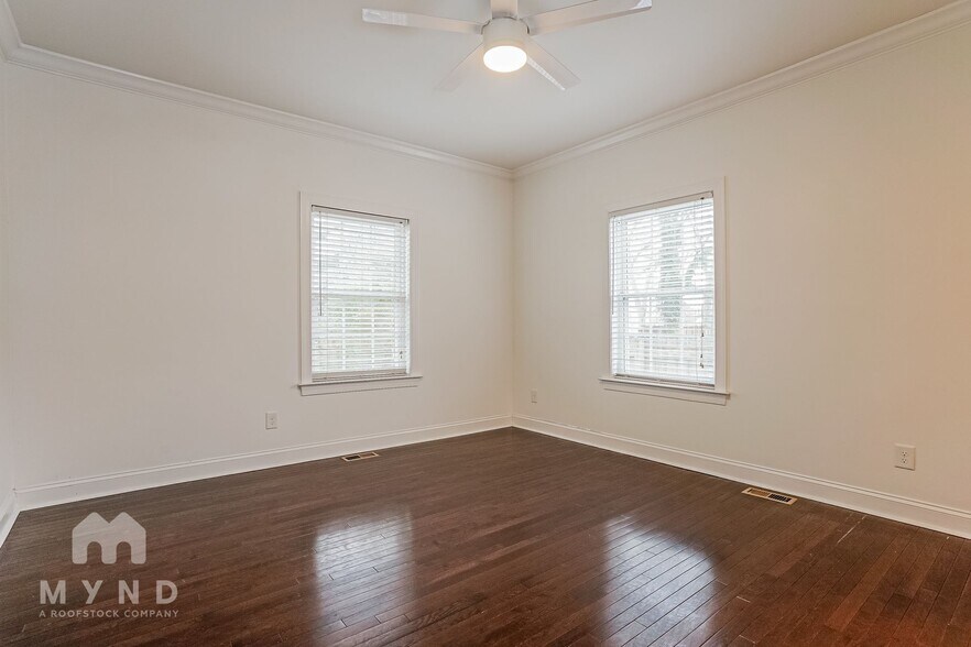 Building Photo - 211 Idlewild Ave