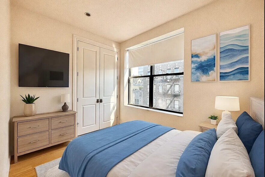 Building Photo - 329 Lincoln Pl