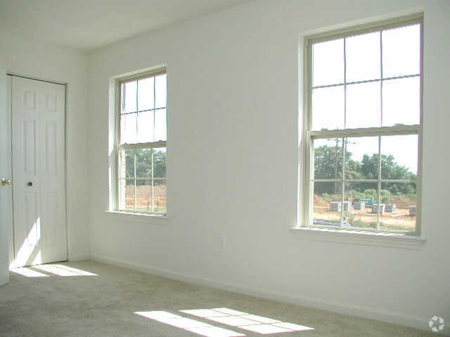 Third Bedroom - Donegal Crossing