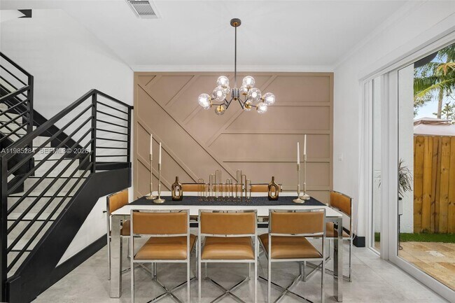 Building Photo - 7852 NW 116 Pl