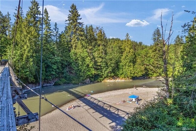 Building Photo - 16112 Jordan Way