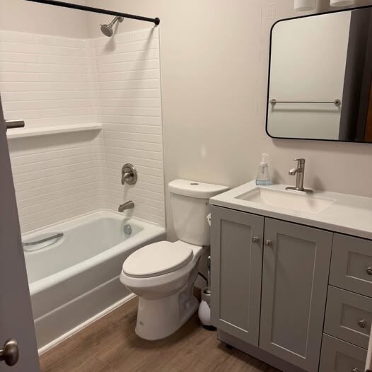 Building Photo - 339 N 400 E