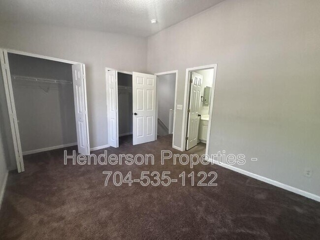 Building Photo - 6856 Cypress Tree Ln