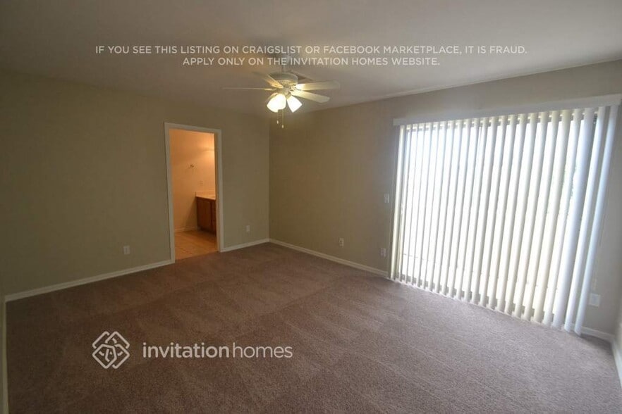 Building Photo - 10225 W Camelback Rd