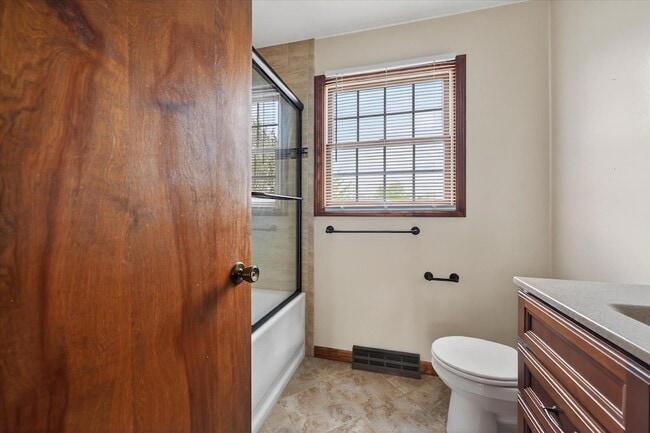 Building Photo - 7932 Harrow Ct