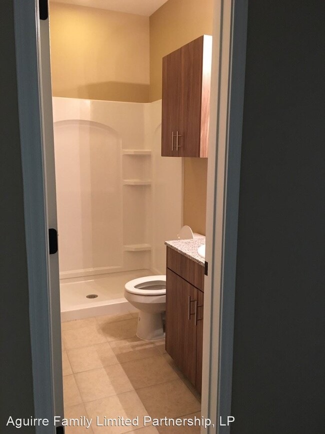 Building Photo - 2206 E Hwy 281