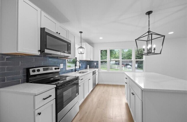 Building Photo - 1303 Homer Ave