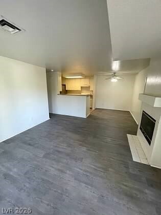 Building Photo - 4865 S Torrey Pines Dr