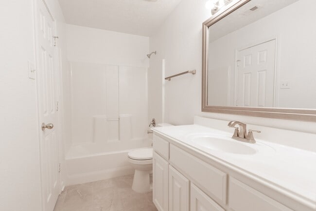 Building Photo - 9107 Stingray Ct