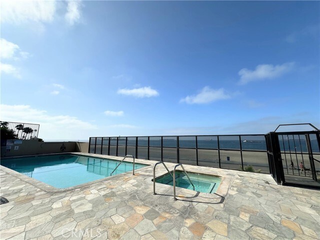 Building Photo - 1750 E Ocean Blvd