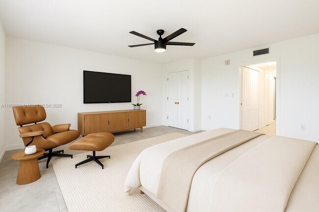 Building Photo - 280 SW 20th Rd