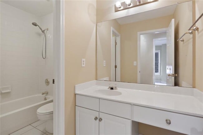 Building Photo - 2109 Berryhill Cir SE