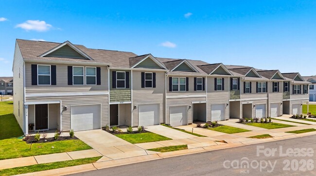 Building Photo - 1921 Tranquility Cir