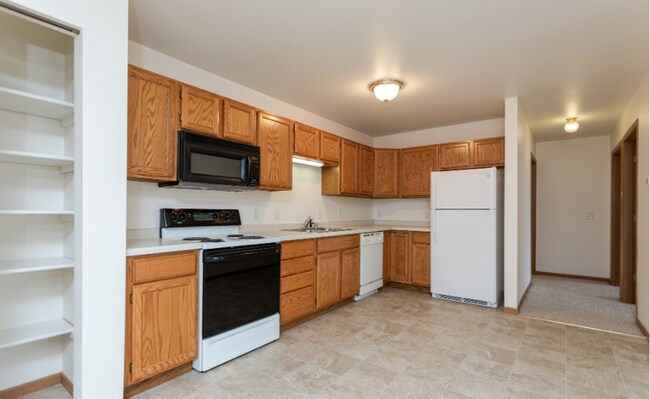 Building Photo - 16 North Ave