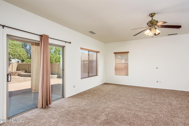 Building Photo - 44640 Yucca Ln