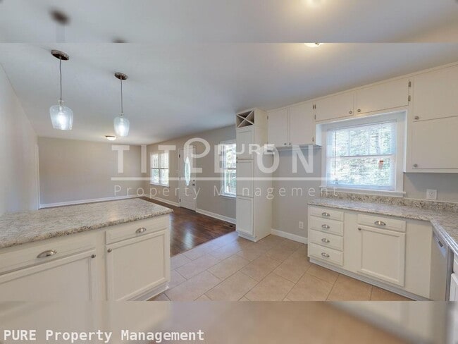 Building Photo - Price Drop Alert!  Fall Rental Specials Available! Welcome to your new home in the heart of Hapev...