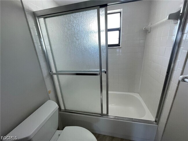 Building Photo - 131 SW 47th Terrace