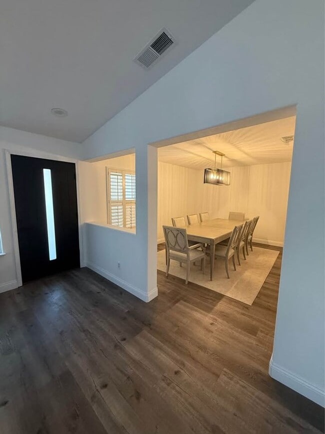 Building Photo - Beautiful Home for Rent – Mather, CA